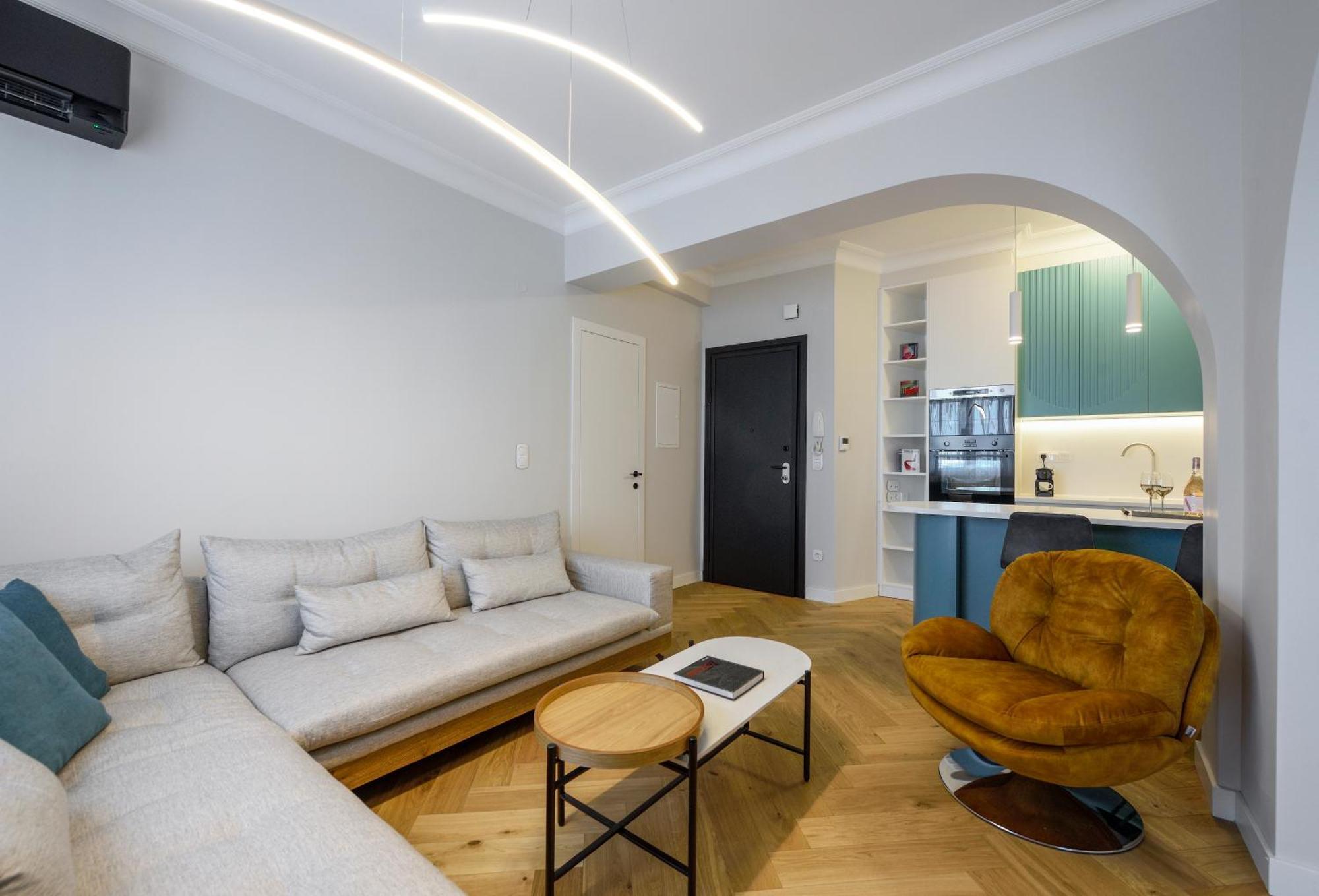 Queen Apartment Thessaloniki By Luxlikehome テッサロニキ エクステリア 写真