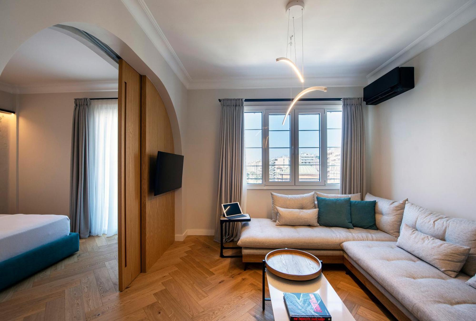 Queen Apartment Thessaloniki By Luxlikehome テッサロニキ エクステリア 写真