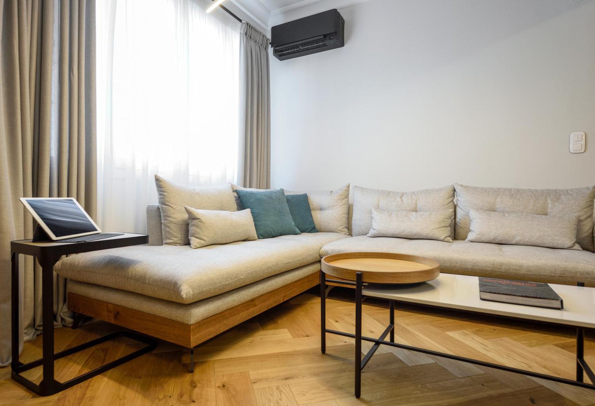 Queen Apartment Thessaloniki By Luxlikehome テッサロニキ エクステリア 写真