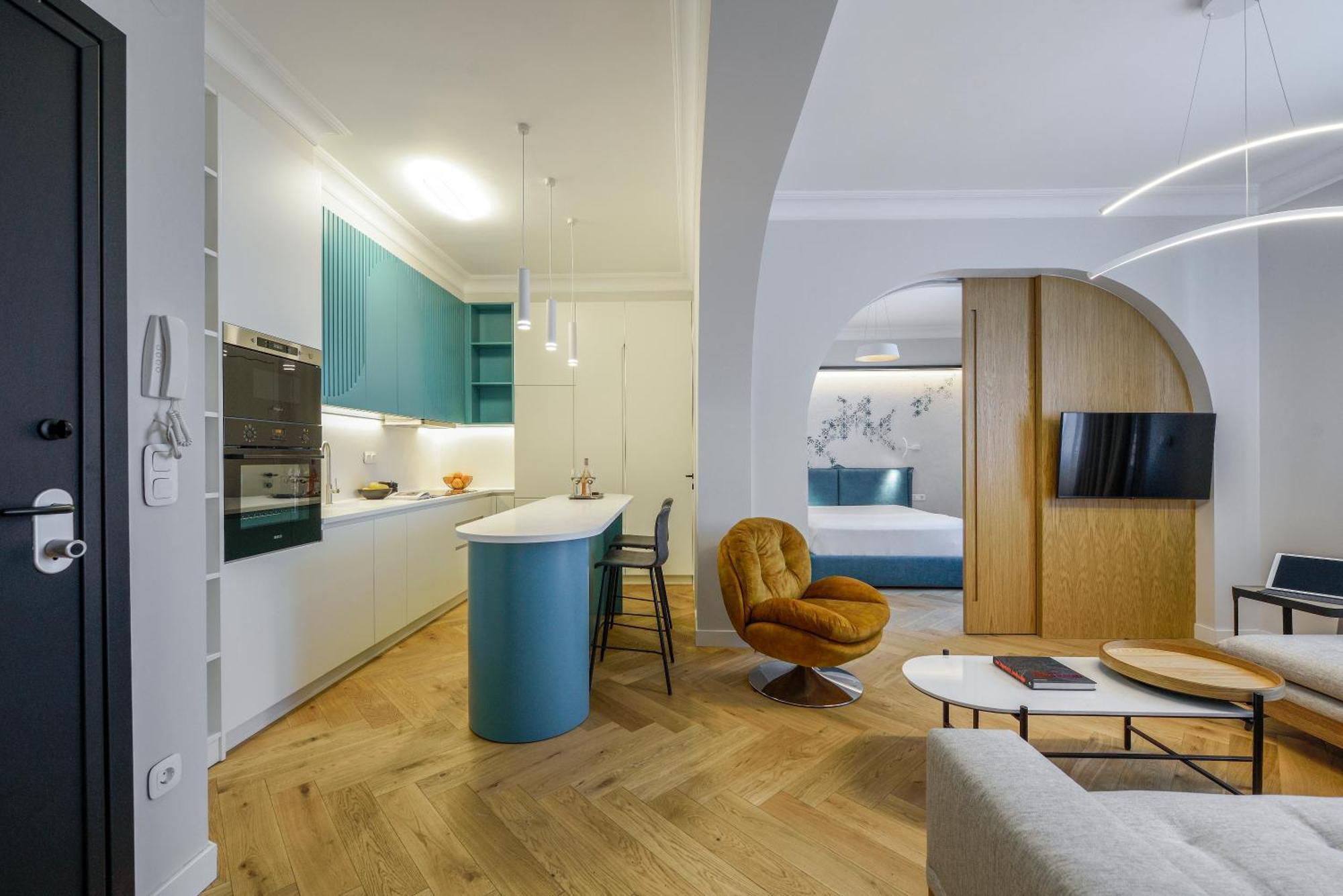 Queen Apartment Thessaloniki By Luxlikehome テッサロニキ エクステリア 写真