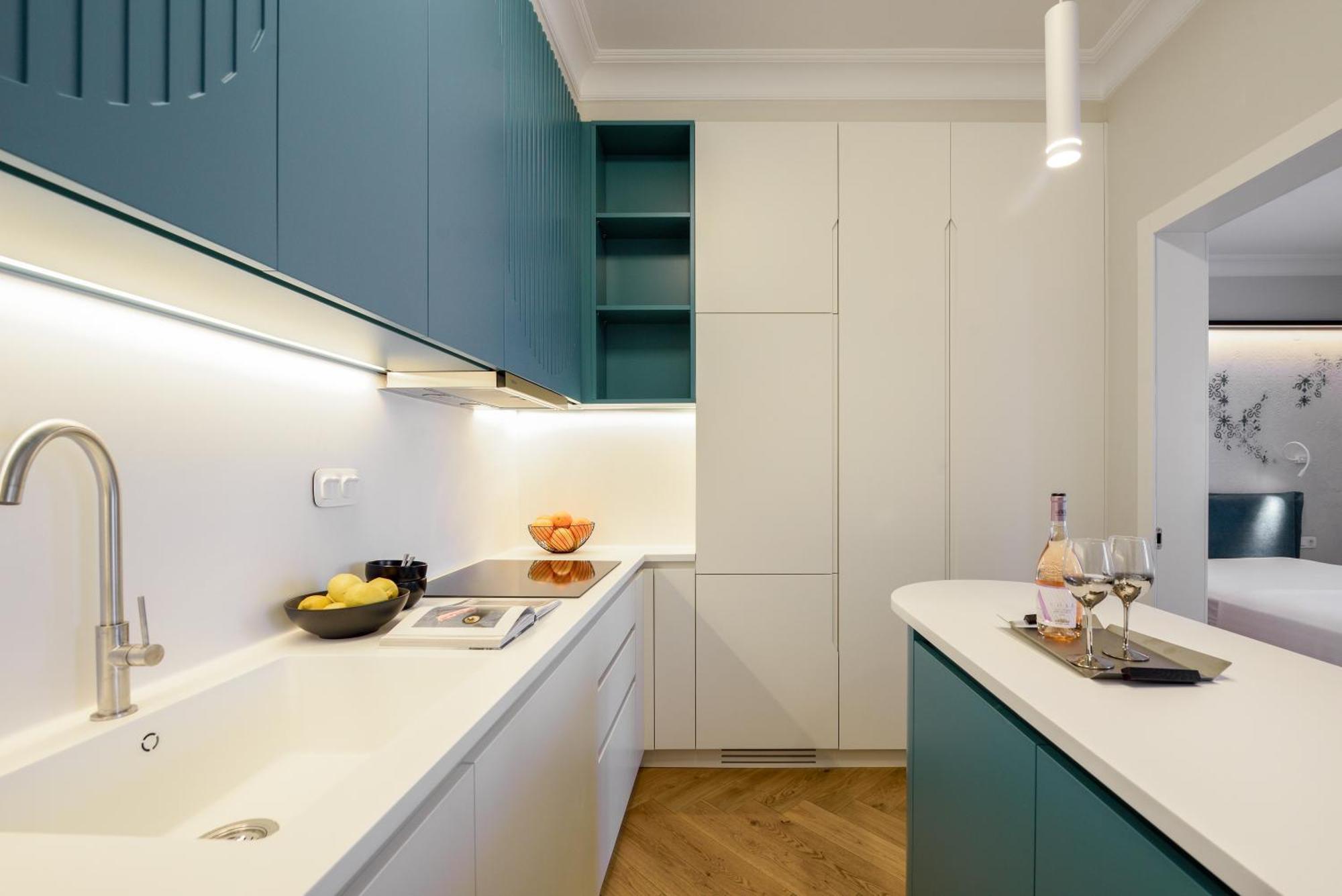 Queen Apartment Thessaloniki By Luxlikehome テッサロニキ エクステリア 写真
