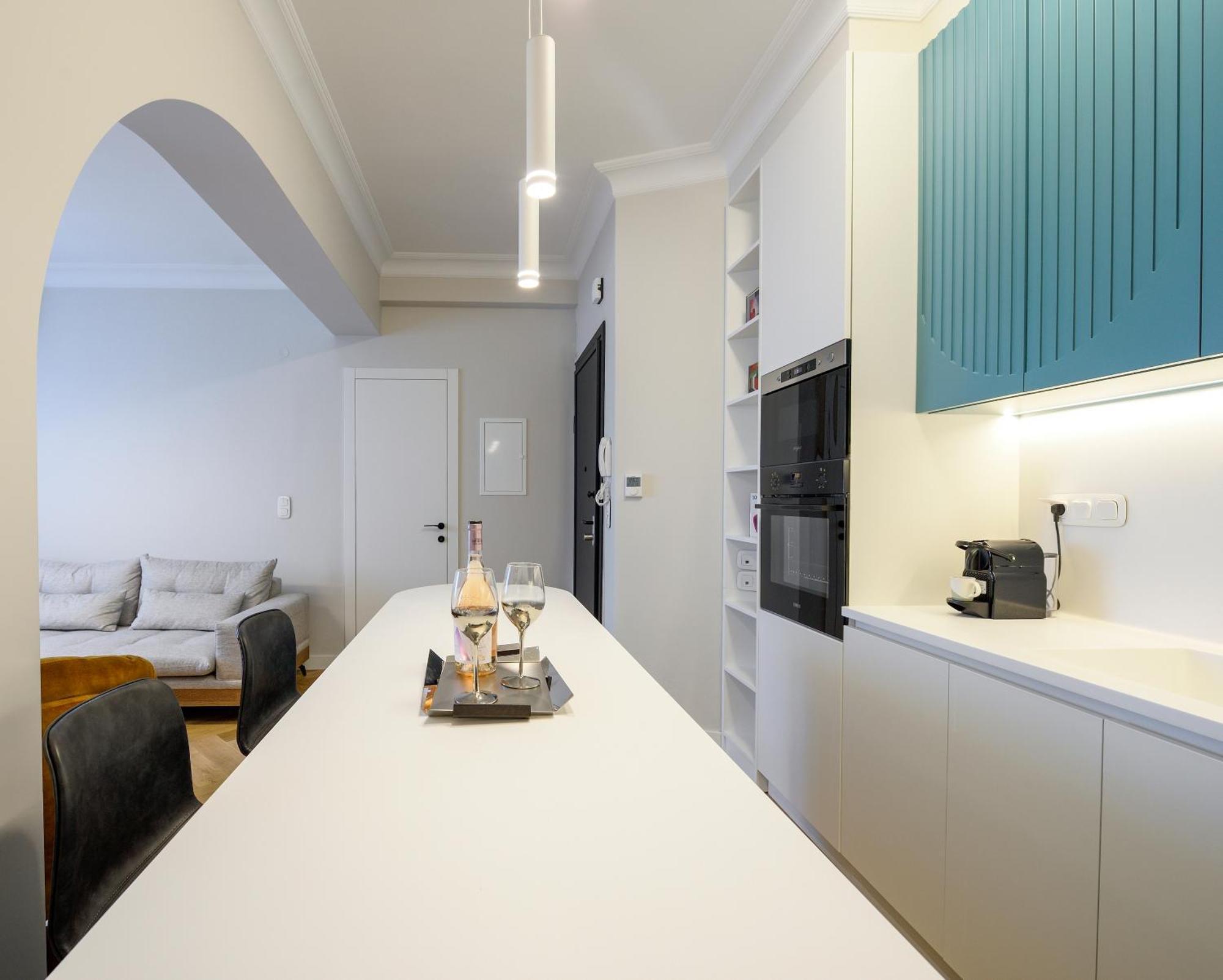 Queen Apartment Thessaloniki By Luxlikehome テッサロニキ エクステリア 写真